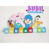 Placa infantil para pared con diseño de pocoyo o de tus personajes y dibujos favoritos y el nombre de tu hijo o hija. en madera