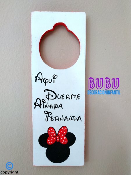 colgadores para pomos infantiles en madera