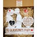 marco para ecografía en madera con diseño de los papás y corazón con frase. Sliueta para ecografia. Marco portaeco.